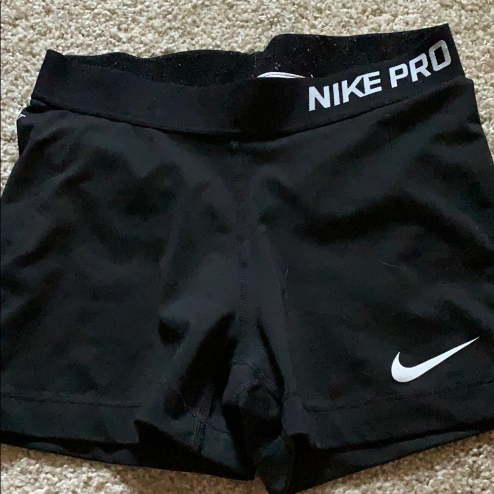 Black nike pro shorts